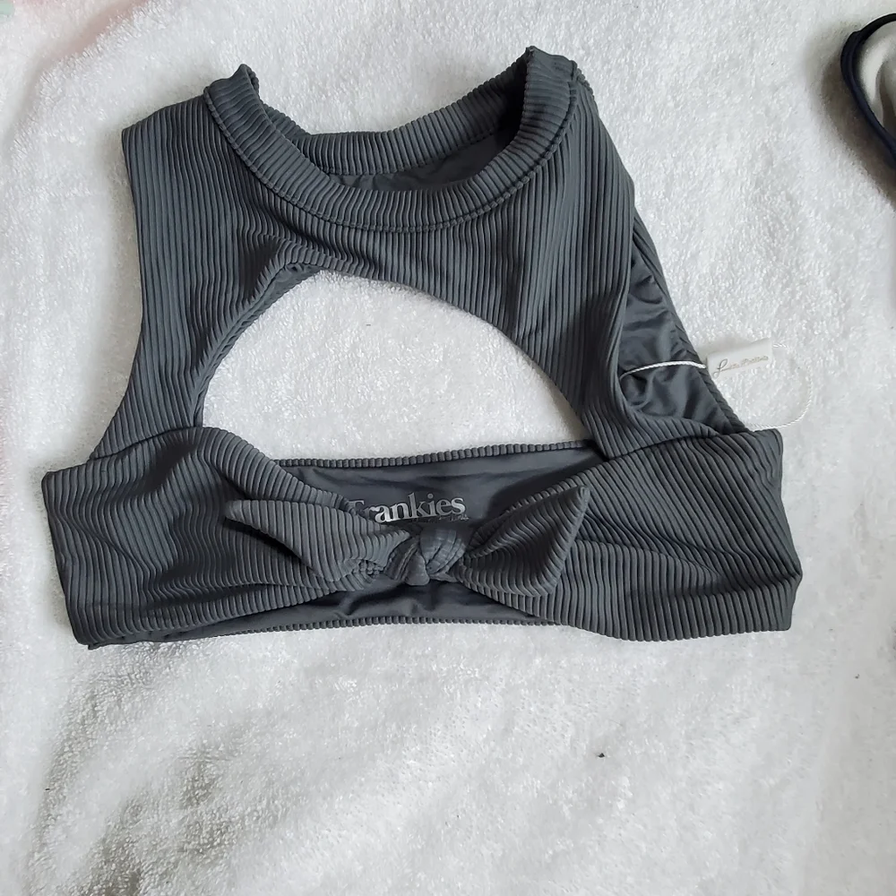 Frankies bikinis